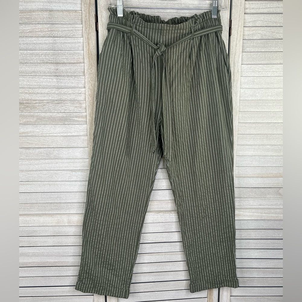SIENNA SKY High Rise Cropped Casual Pants w Paperbag Waist Olive Stripe-L